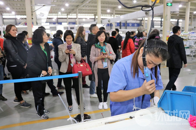 多國(guó)旅行商深入智能馬桶工廠，體驗(yàn)“臺(tái)州智造”獨(dú)特魅力